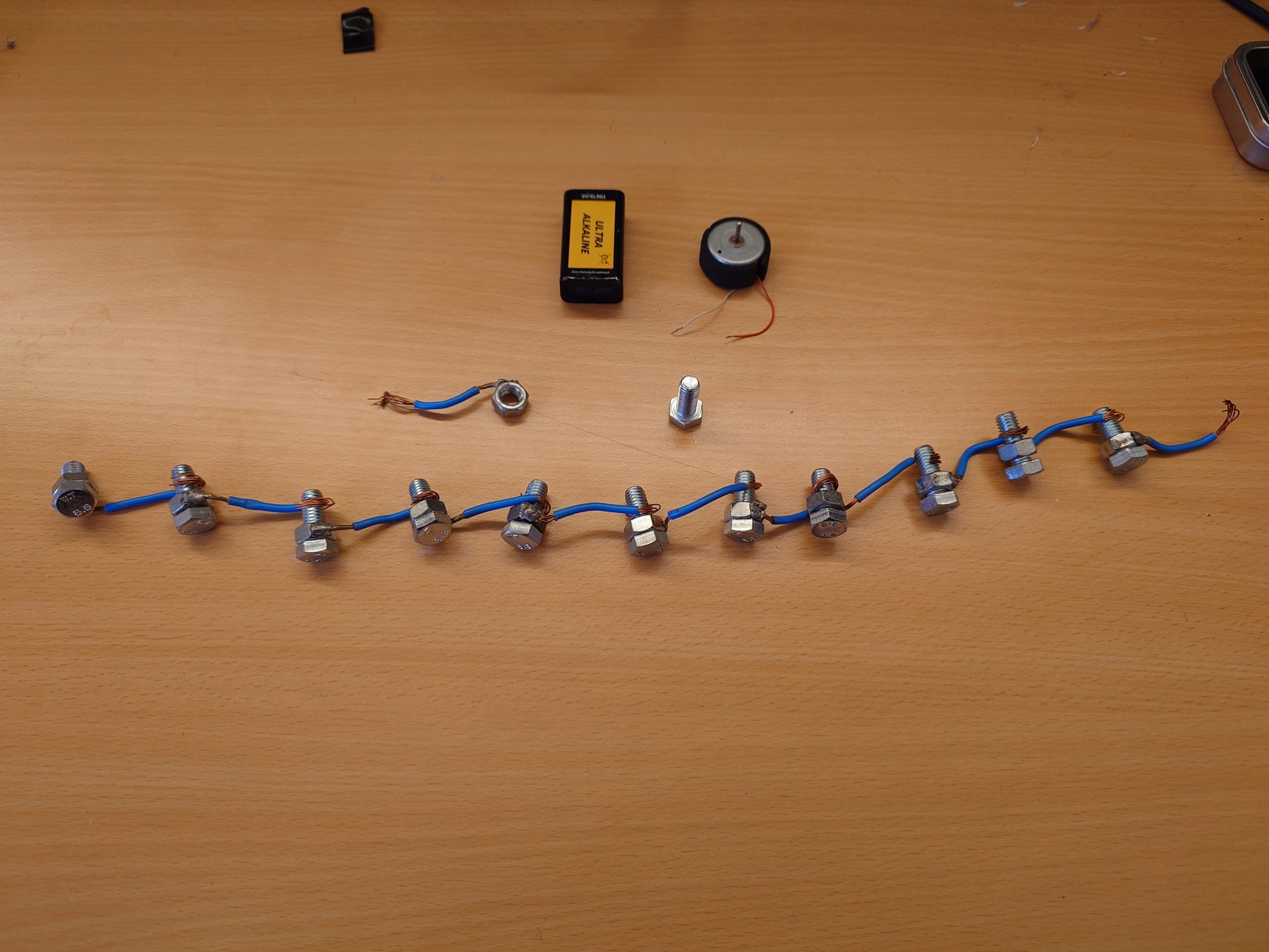 Empire of Dirt: Electrical switches using nuts and bolts